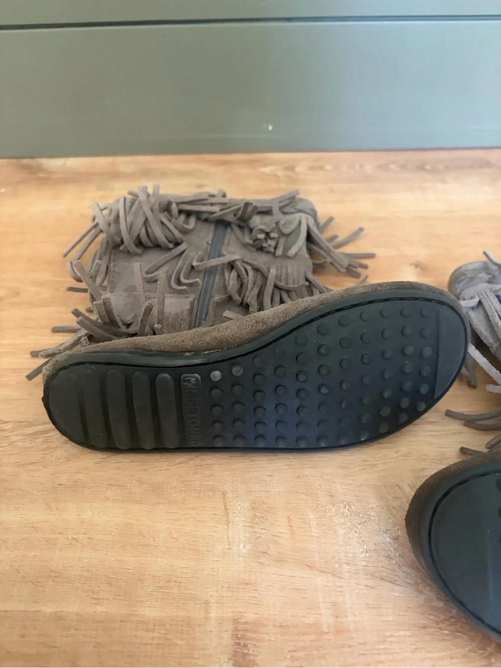 Minnetonka Girls Suede 3 Layer Fringe Moccasin Boots - Taupe Grey Size 2